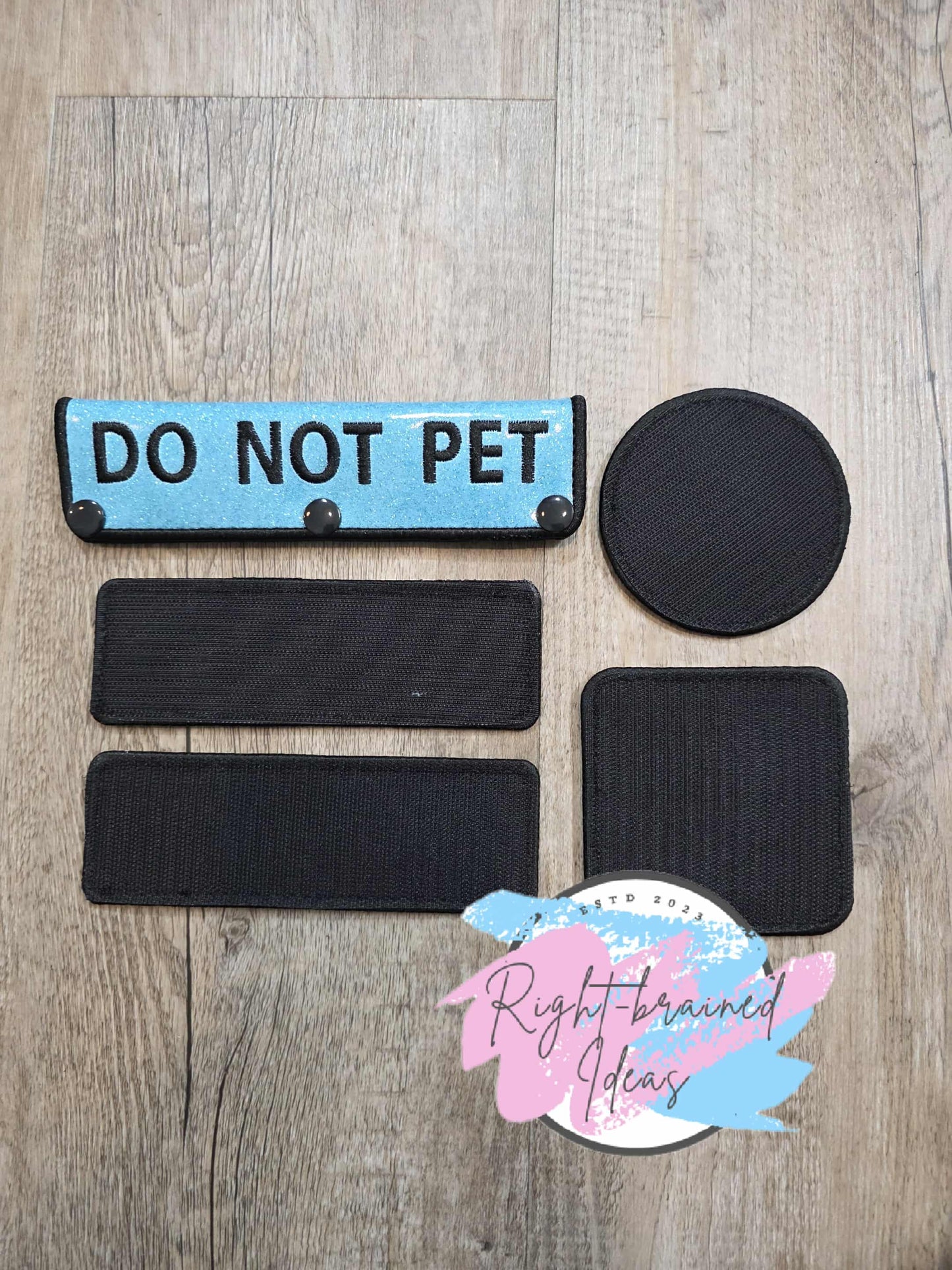 Service Dog Do Not Pet Black And White On Sparkle Sky Blue Vinyl Five-piece Patch And Double-sided Leash Wrap Set