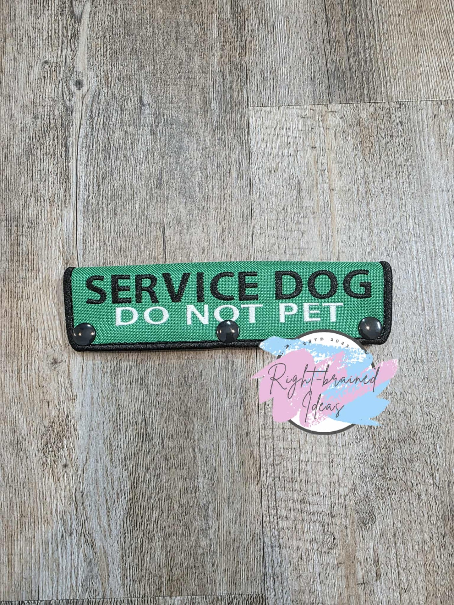 Service Dog Do Not Pet Black, White And Red On Kelly Green Canvas Two-piece Patch Tab and Leash Wrap Set