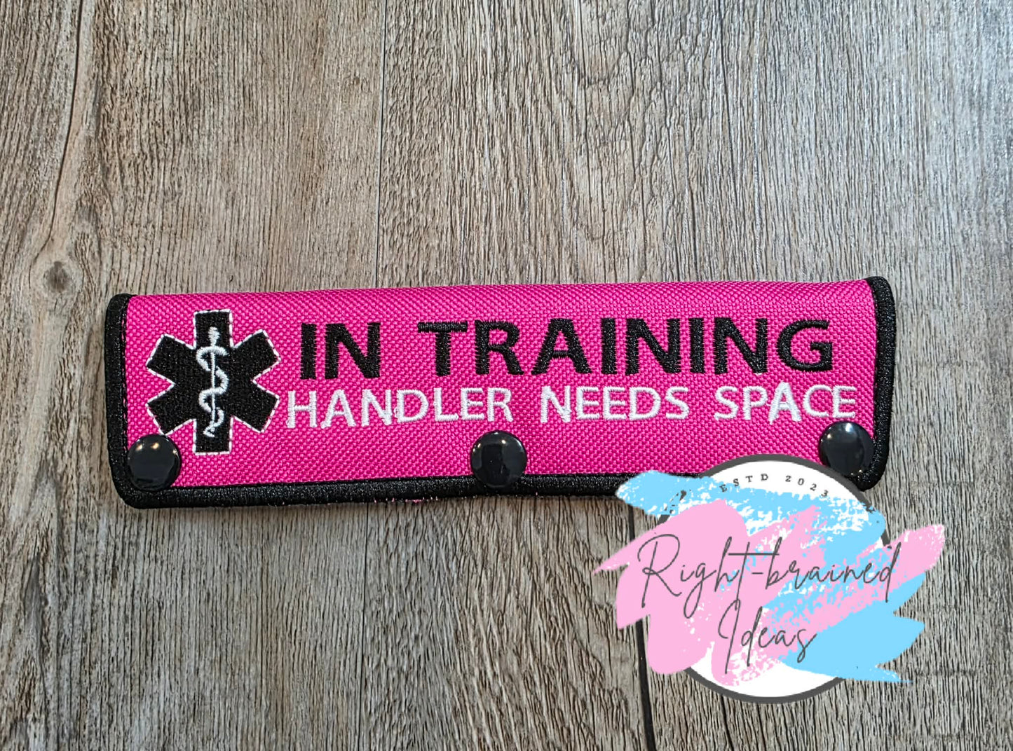 Service Dog In Training White And Black On Fuchsia Ottertex Canvas Five-piece Patch And Double-sided Leash Wrap Set