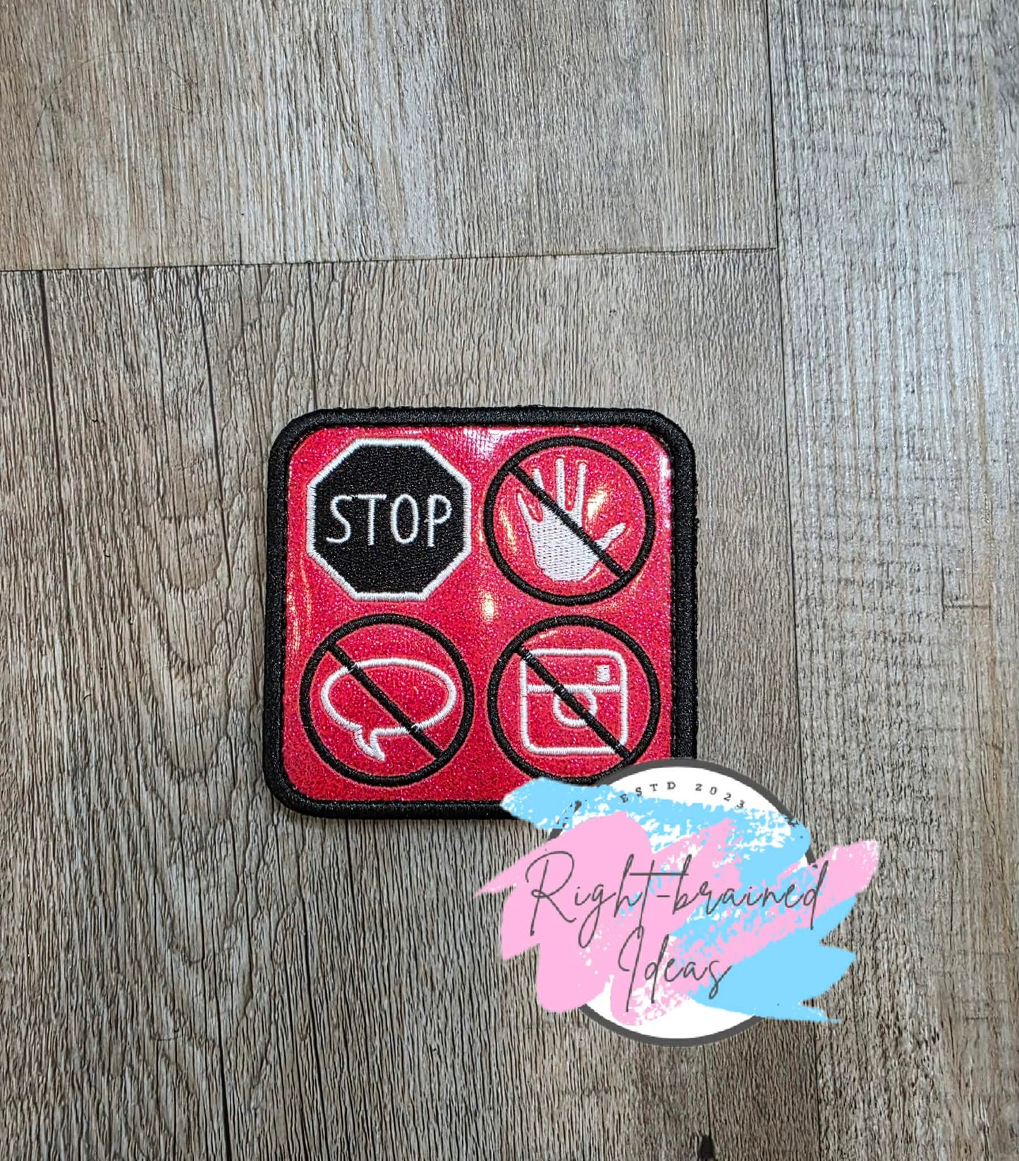 In Training Do Not Distract Black And White On Sparkle Red Vinyl Five-piece Patch and Leash Wrap Set