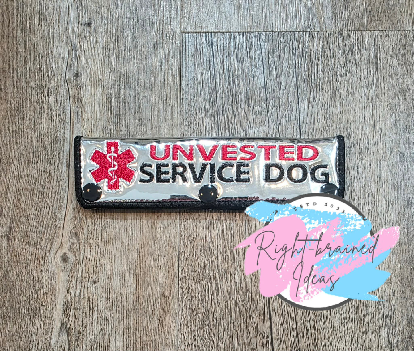 Unvested Service Dog Black, Red And White On Silver Metallic Vinyl Leash Wrap